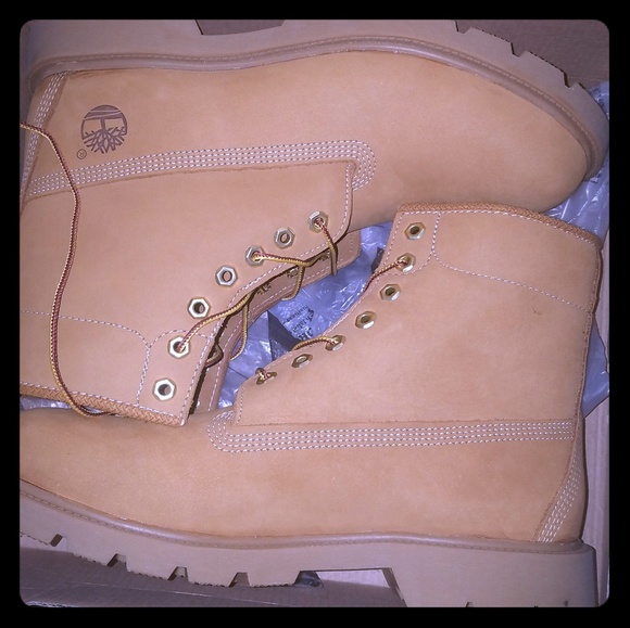 Timberland 10.5 boots - Picture 1 of 3